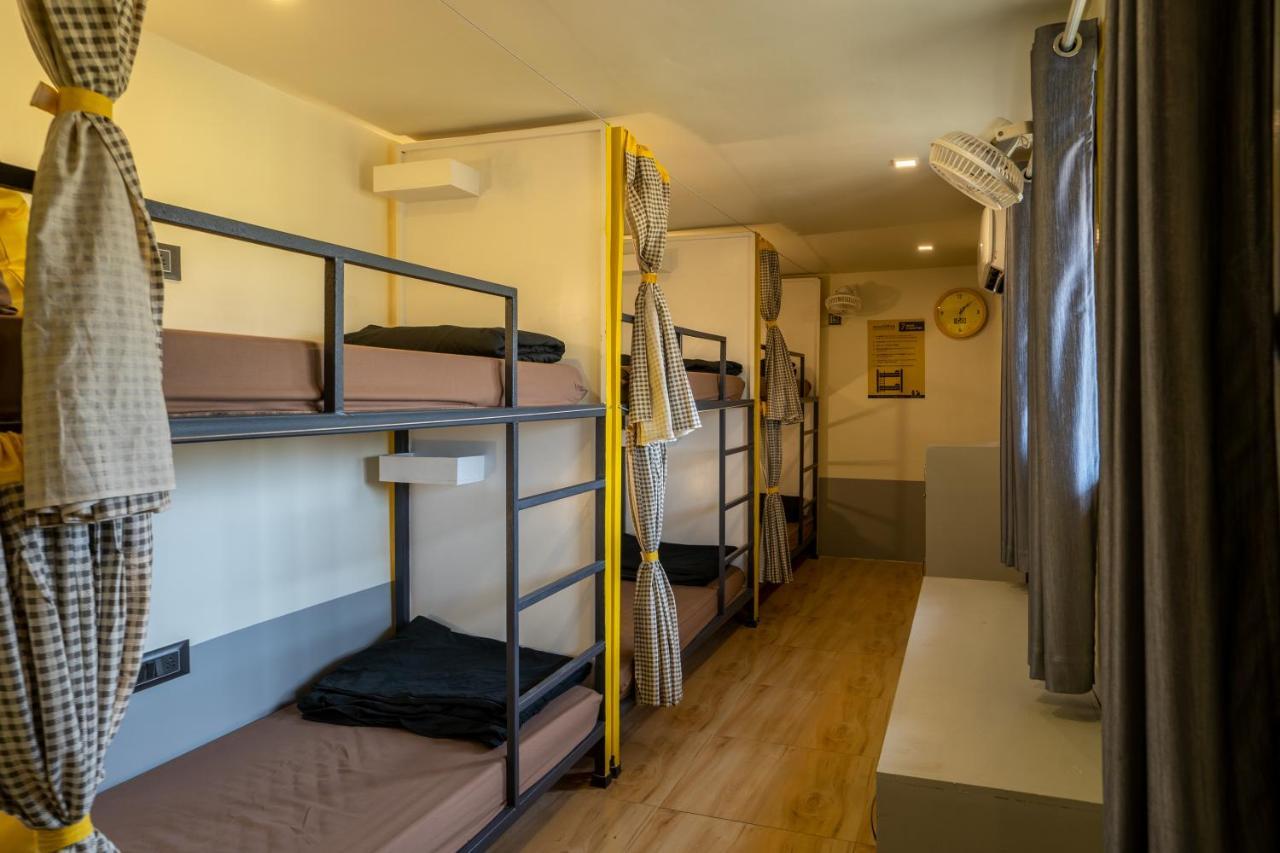 The Hosteller Lonavala Eksteriør bilde