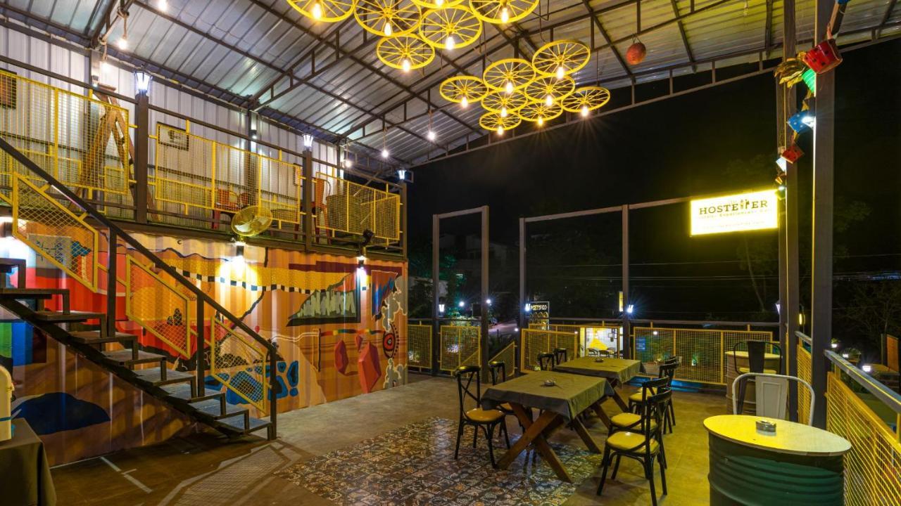 The Hosteller Lonavala Eksteriør bilde