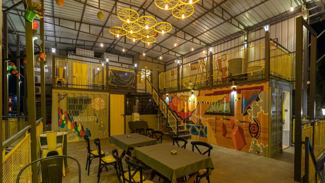The Hosteller Lonavala Eksteriør bilde
