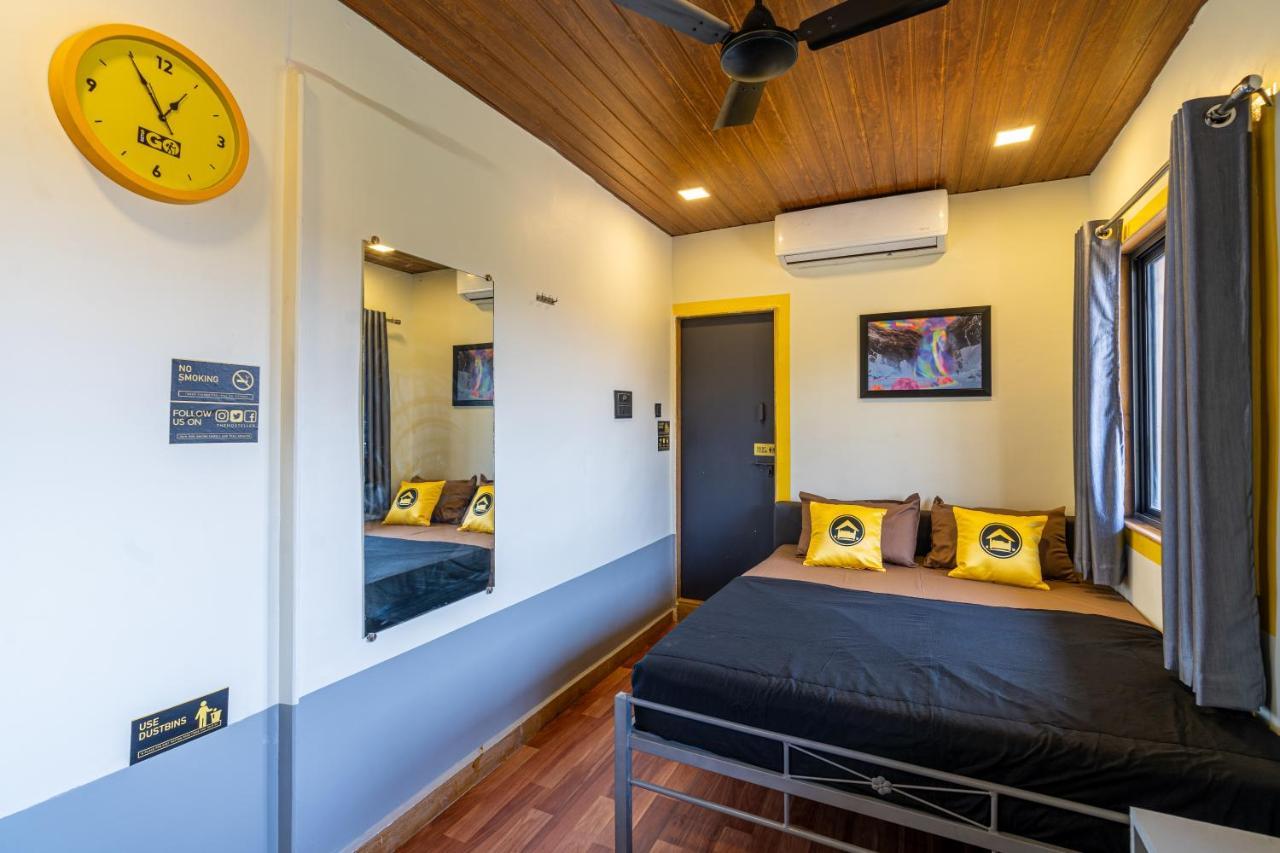 The Hosteller Lonavala Eksteriør bilde