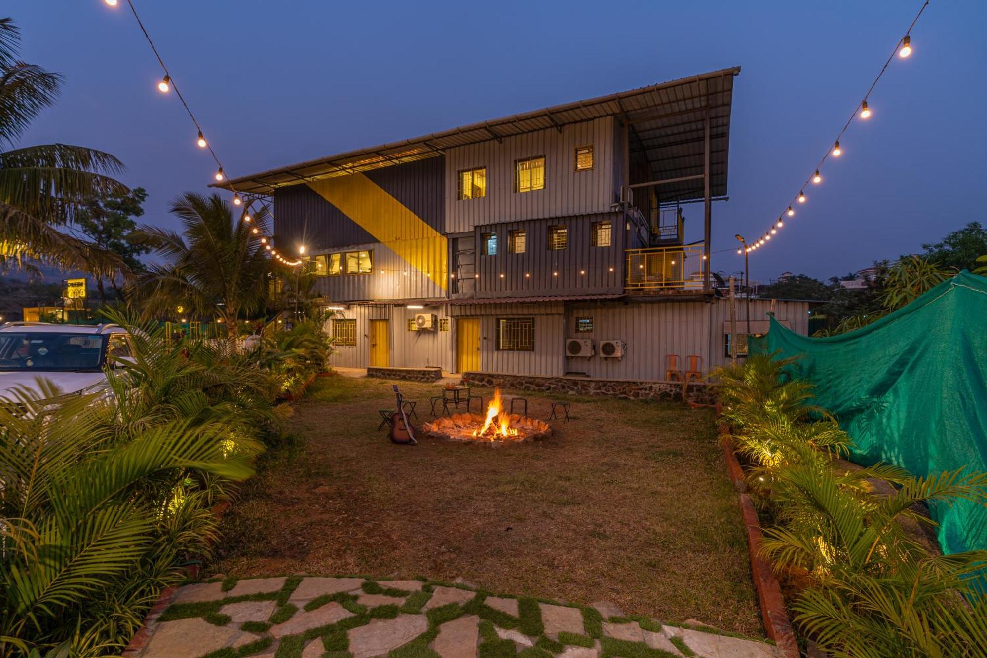 The Hosteller Lonavala Eksteriør bilde