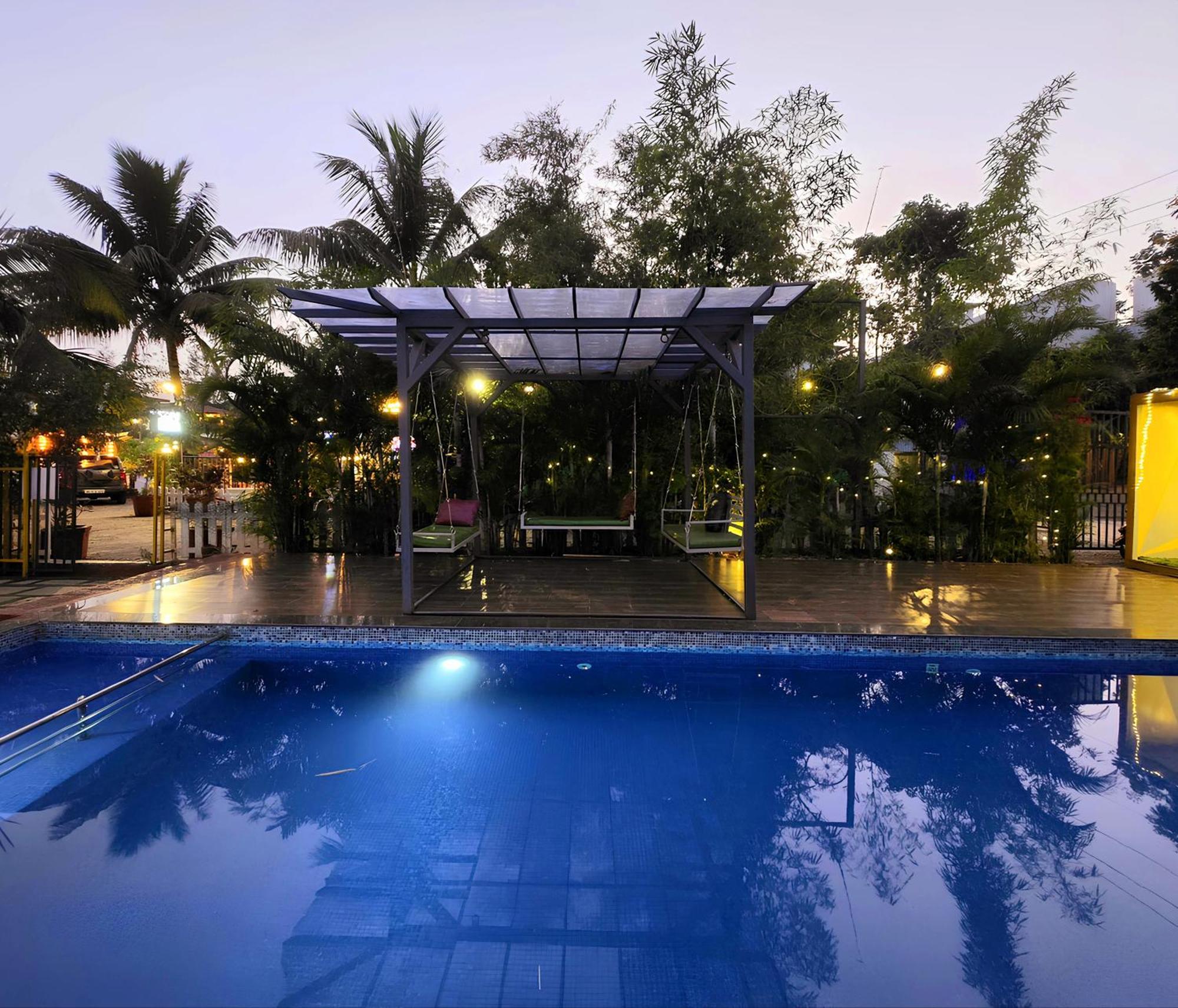 The Hosteller Lonavala Eksteriør bilde