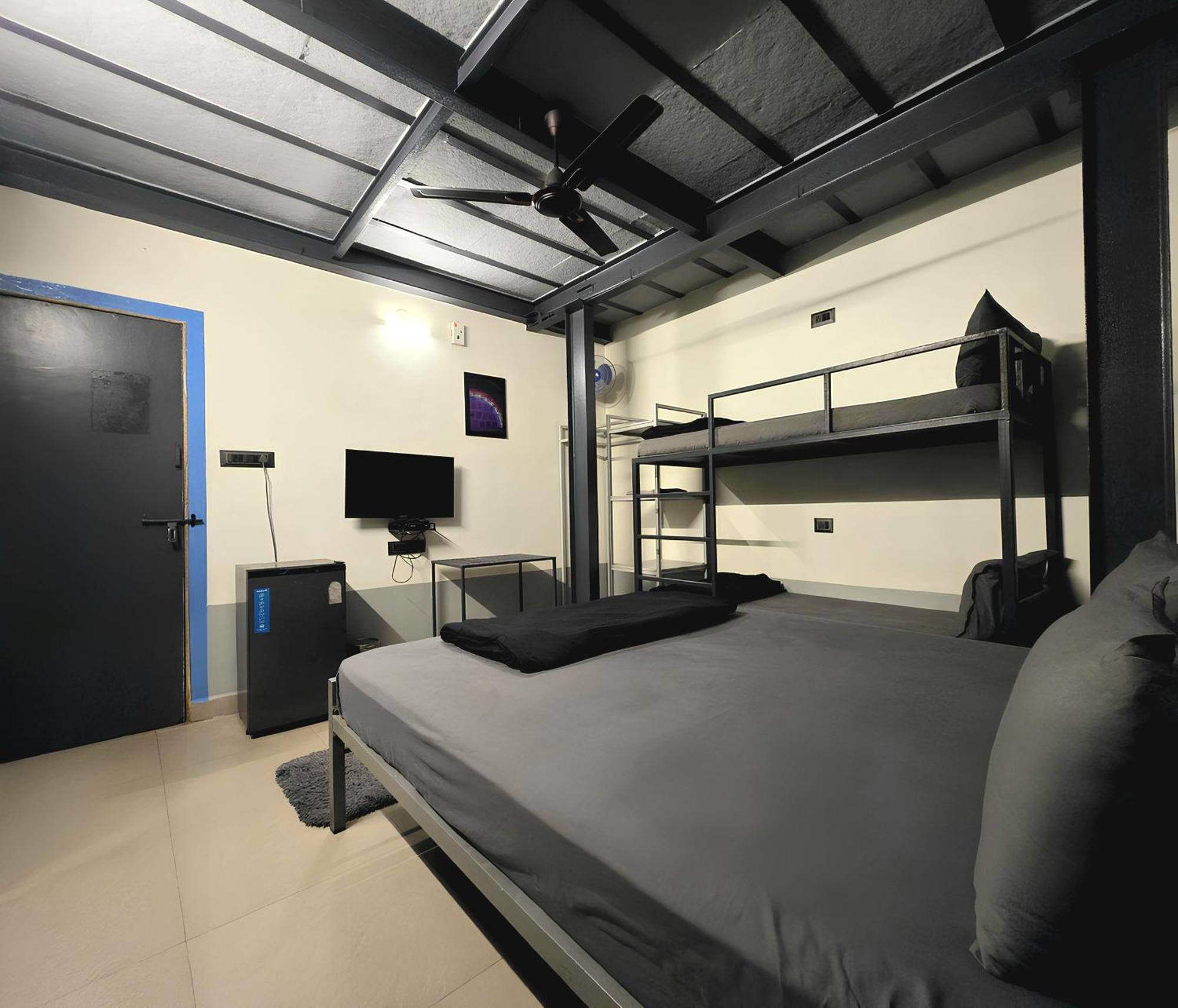 The Hosteller Lonavala Eksteriør bilde